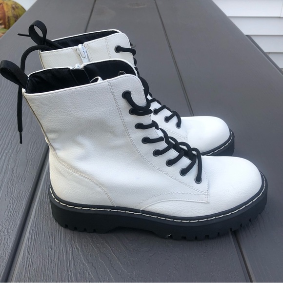 White Harley Lace-up Combat Moto Boots sz 7,5 - Picture 5 of 15